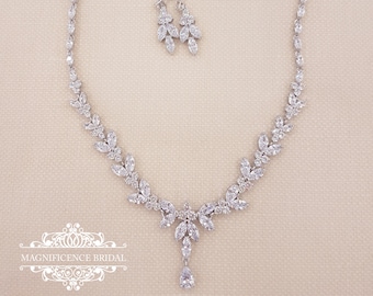 Bijoux de mariée, parure de mariage en zircone cubique, collier en zircone cubique, parure de zirconium, oxyde de zirconium cubique, parure de bijoux, parure de collier en zircone cubique, parure de bijoux de mariée, parure en cz, IRIS