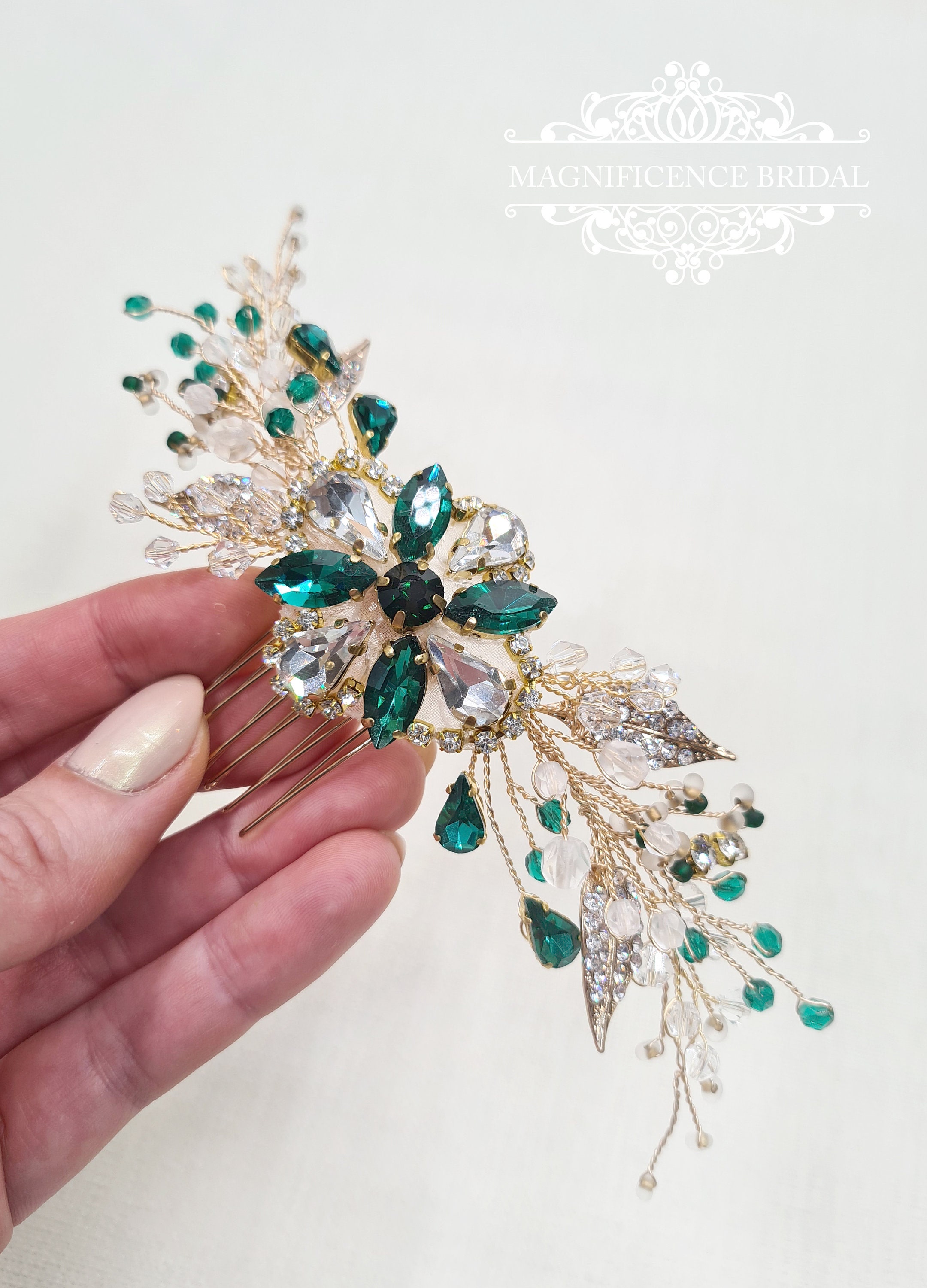 Gold hair comb, emerald and gold, Bridal hair comb, wedding hair comb