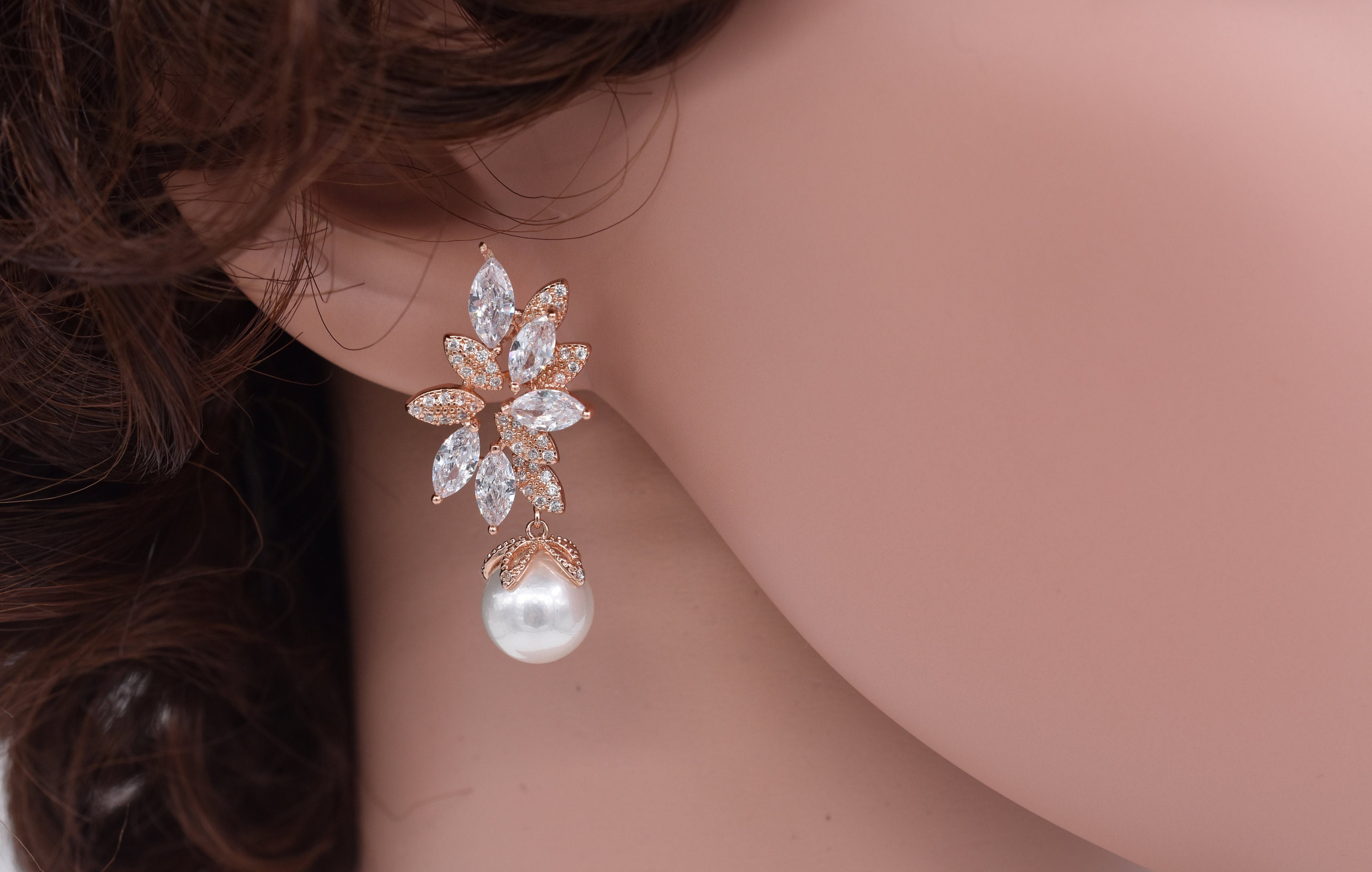 Pearl bridal earring, pearl drop earrings, rose gold