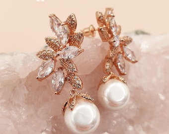 Pearl bridal earring, pearl drop earrings, rose gold earrings, rose gold pearl, pearl earrings, bridal earrings, wedding earrings, JANICE