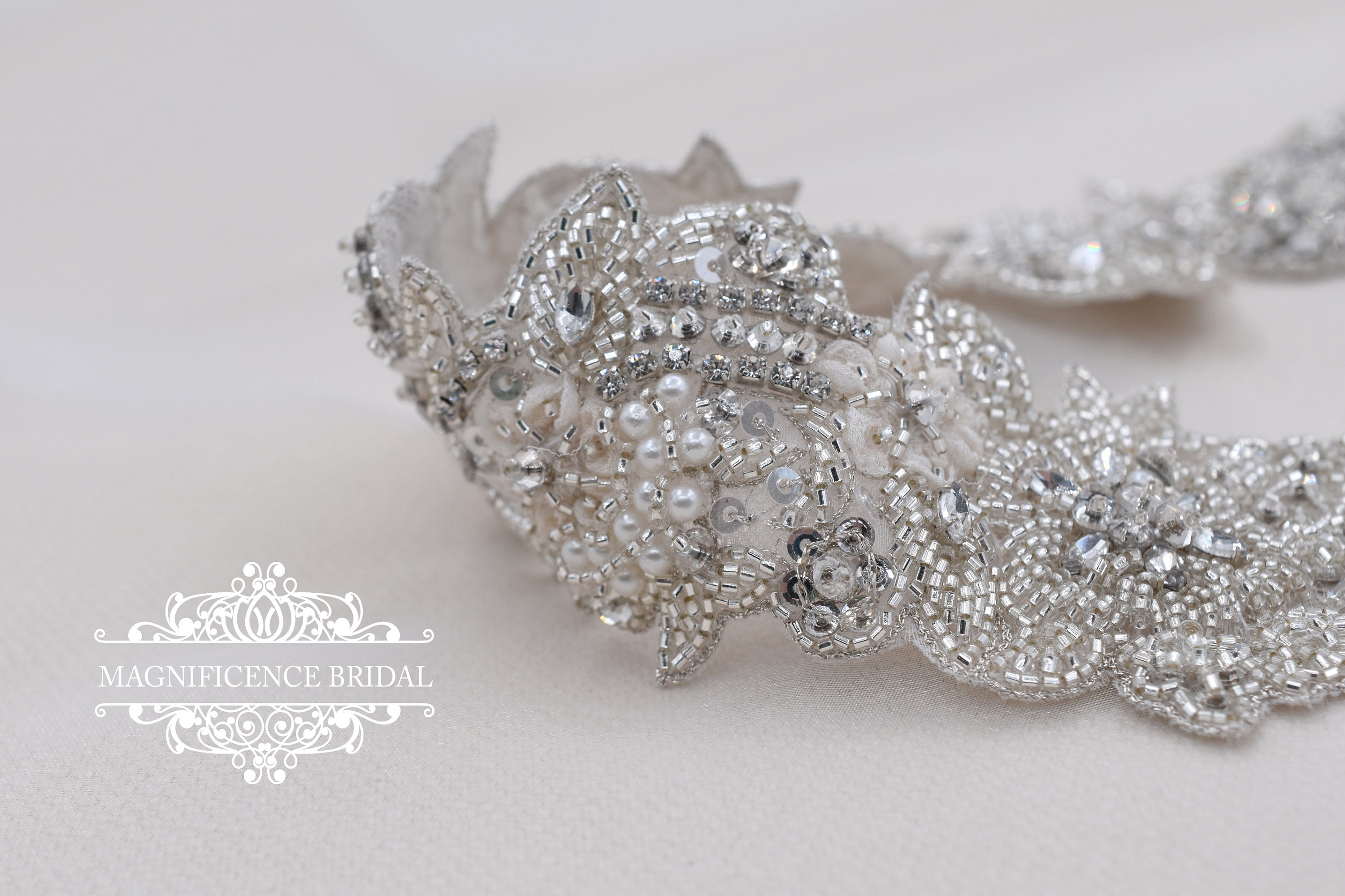 how to choose a bridal belt