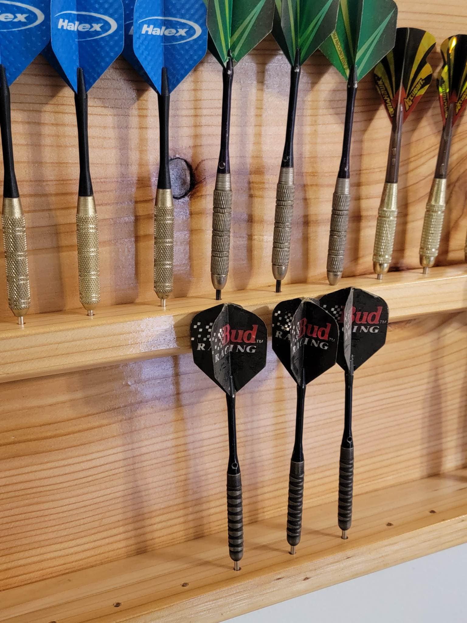 Super Deluxe Custom 60 sixty Dart Display Rack 20 twenty Sets Red Cedar