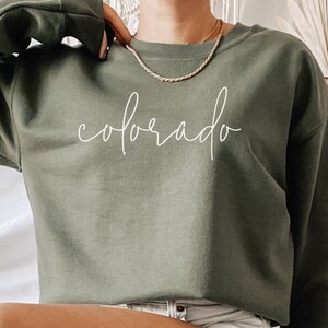 Colorado Sweatshirt - Colorado Script Sweater - Denver CO - Colorado Sweat Shirt - Crewneck Unisex Sweater