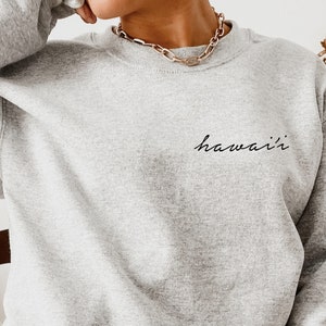 Hawaii Sweatshirt, Hawaii Pocket Sweater, Hawai'i Souvenir Gift, Tshirt, Hawaii Crewneck