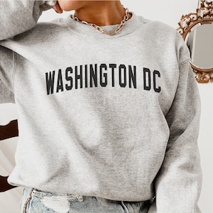 Washington DC Sweatshirt, DC Shirt, Washington DC Gift Souvenir, Unisex Soft Crewneck