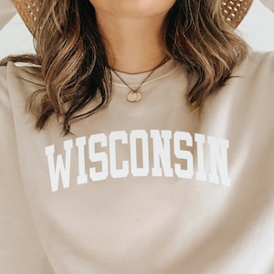 Wisconsin Sweatshirt, Wisconsin Shirts, Moving Gift, Souvenir, Crewneck Sweatshirt