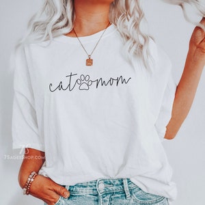 Cat Mom Shirt | Cat Mama Tshirt | Cat Mom Gift | Cat Mom Tee | Soft Crewneck Shirt