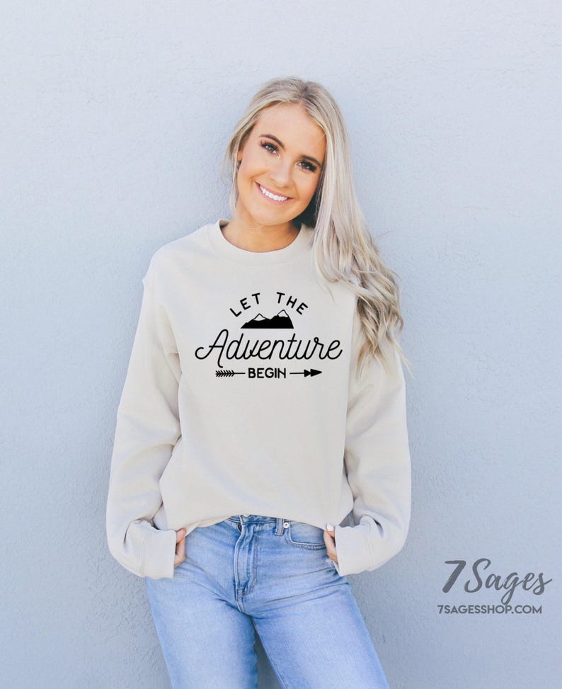 Bluza Let the Adventure Begin - Bluza kempingowa - Prezent kempingowy - Koszulka kempingowa - Swetry kempingowe - Bluza Outdoorsy zdjęcie 3
