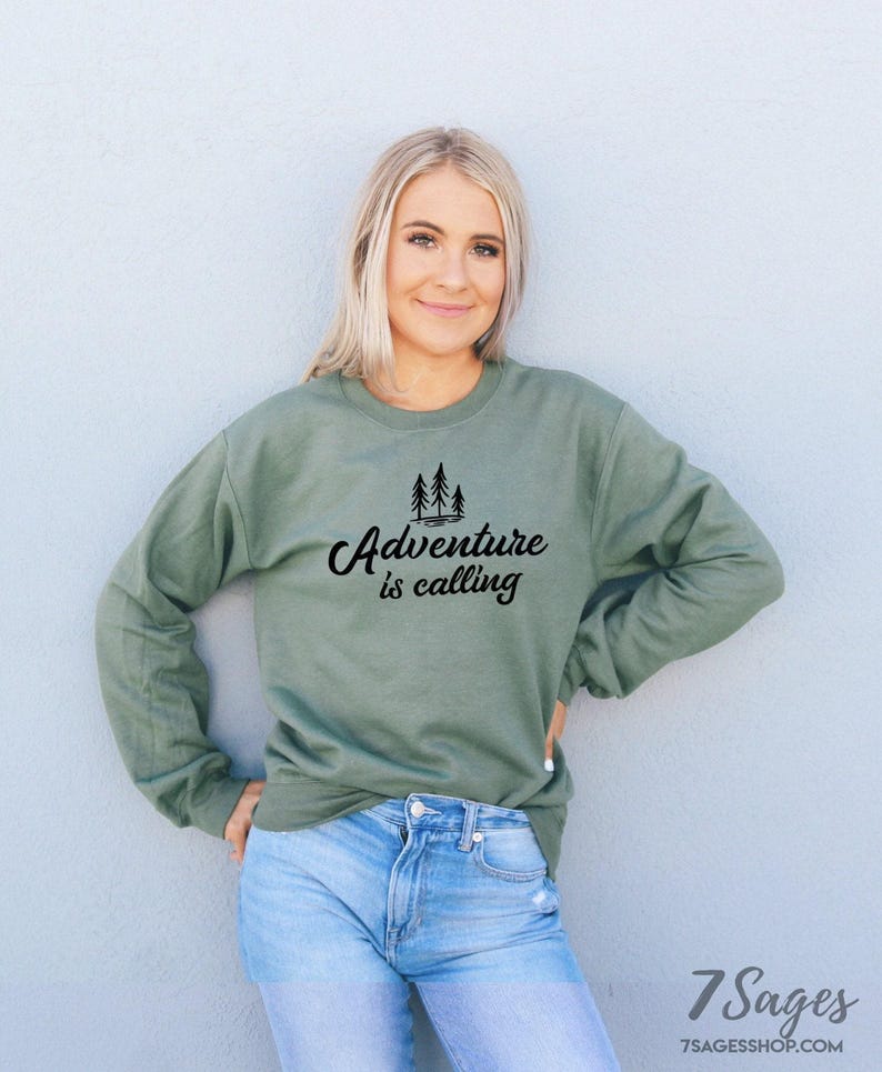Sweat-shirt L'aventure m'appelle - Sweat-shirt de camping - Cadeau de camping - Chemise de camping - Pulls de camping - Sweat de plein air image 2