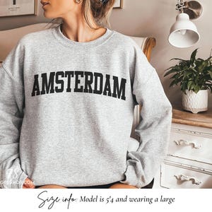 Bluza z Amsterdamu, sweter z Holandii, pamiątka z Amsterdamu, podróż po Europie, miękka bluza z okrągłym dekoltem