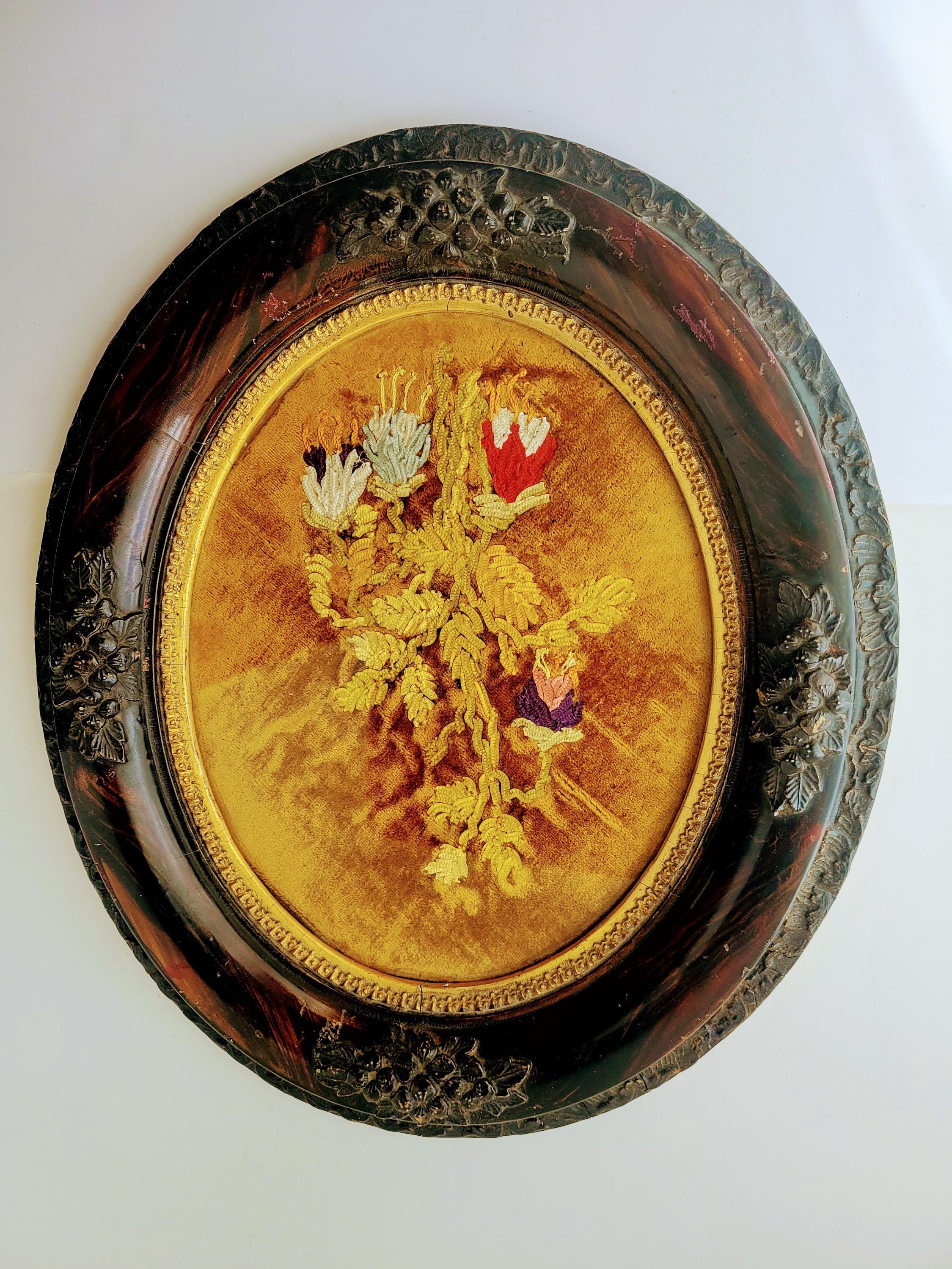 Antique Vintage Oval Victorian Wood Frame With Floral Gesso Decoration ...