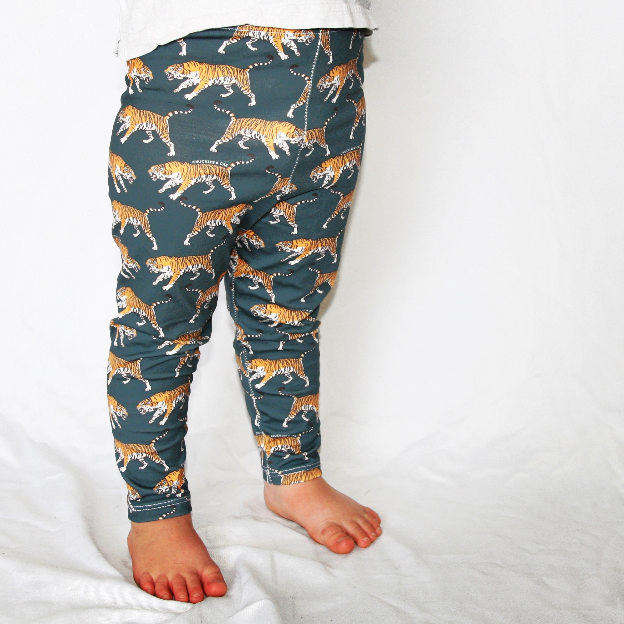 Girls tiger hotsell leggings