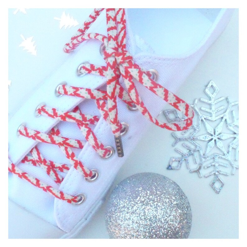 Shoelace For Christmas 