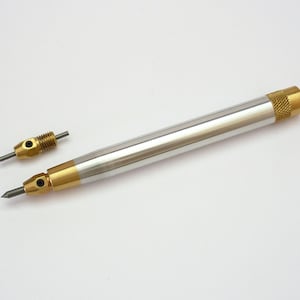 Universal scribe pen