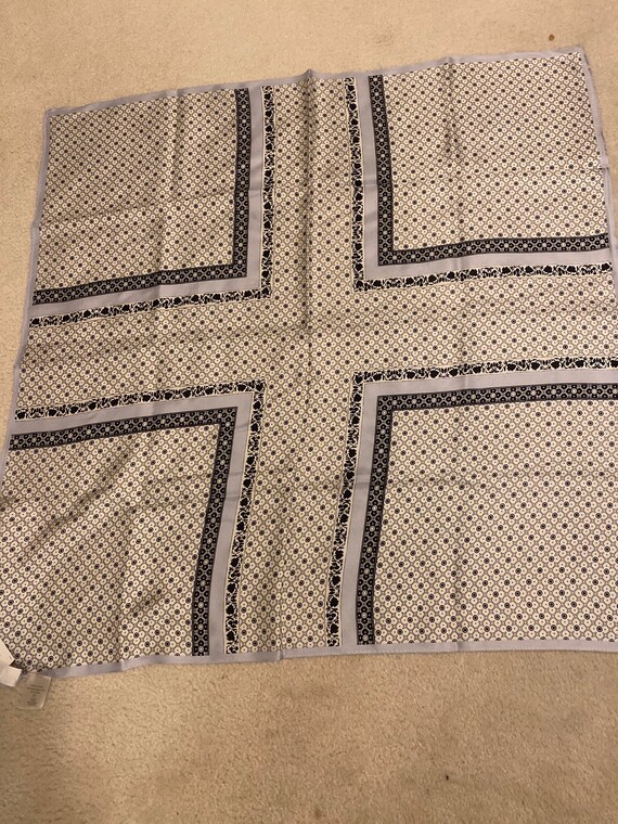 NWT Ann Taylor Loft Silk Square  black and white … - image 2