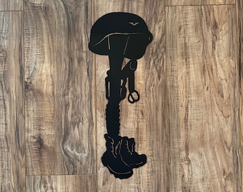 Metalowy wojskowy wieszak ścienny Battlefield Cross 18" x 7"