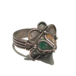 Size 9.5 antique silver Berber enameled ring - moroccan ring - tribal ring - ethnic ring - silver ring - antique ring- Sahara ring