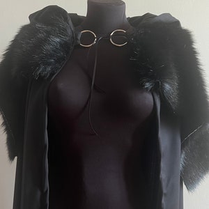 Black Cape Fur Collar, Halloween Cape, Wasteland, Fur Shoulder Drape Cloak, Cosplay Cloak, Viking Shaman Wasteland Fur Cape