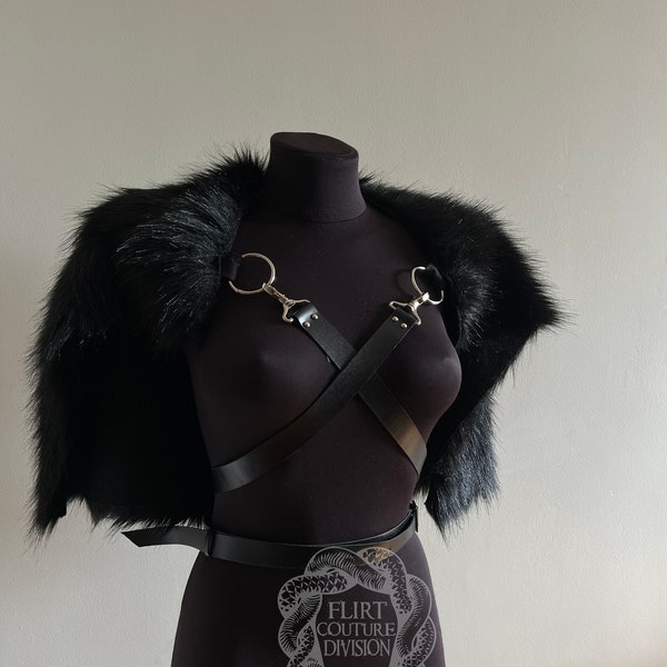 Black Fake Fur Cape Leather Belts, Fur Shoulders Capelet, Vegan Fur Mantle Belts, Witch, Viking, Fur Shoulder Pelt, Shaman Fur Cover
