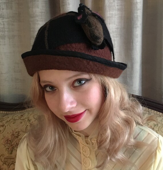 Brown Cloche Hat With Large 3 
