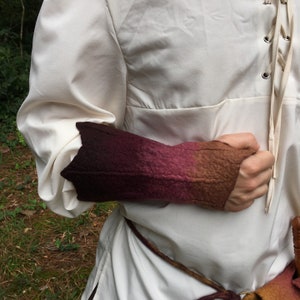 Mauve Dragon Cuffs - Hand Felted Merino Wool Fingerless Mittens