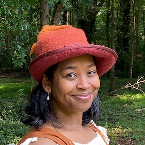 3 Color Ombre 1940&#39;s Style Witch Hat with Curly Point - Hand Felted Merino Wool