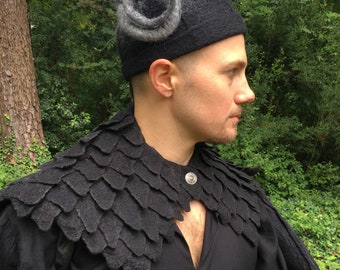 Black Wool Collar with Feather Effect - Hand Felted Merino Wool