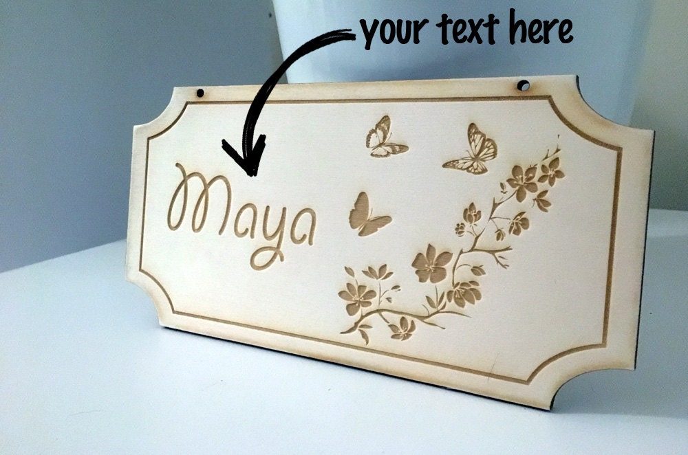 Plaque de Porte Personnalisée - Dessin Papillons Gravure sur Bois