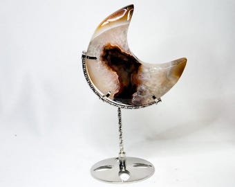 Top-quality agate, polished into a moon shape, on a metal stand, no. 1
