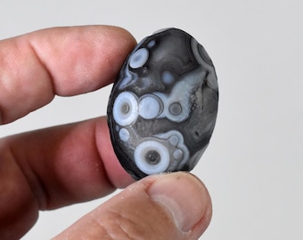 Rare Gobi Desert eye agate, unique piece, Mongolia No. 1