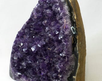 Uruguay Amethyst, polished on the side, dark violet crystals