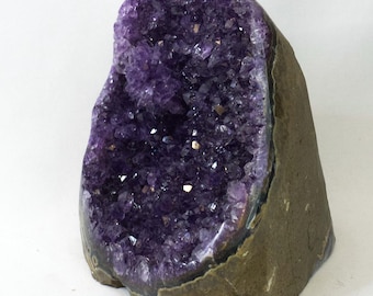 Uruguay Amethyst, polished on the side, dark violet crystals