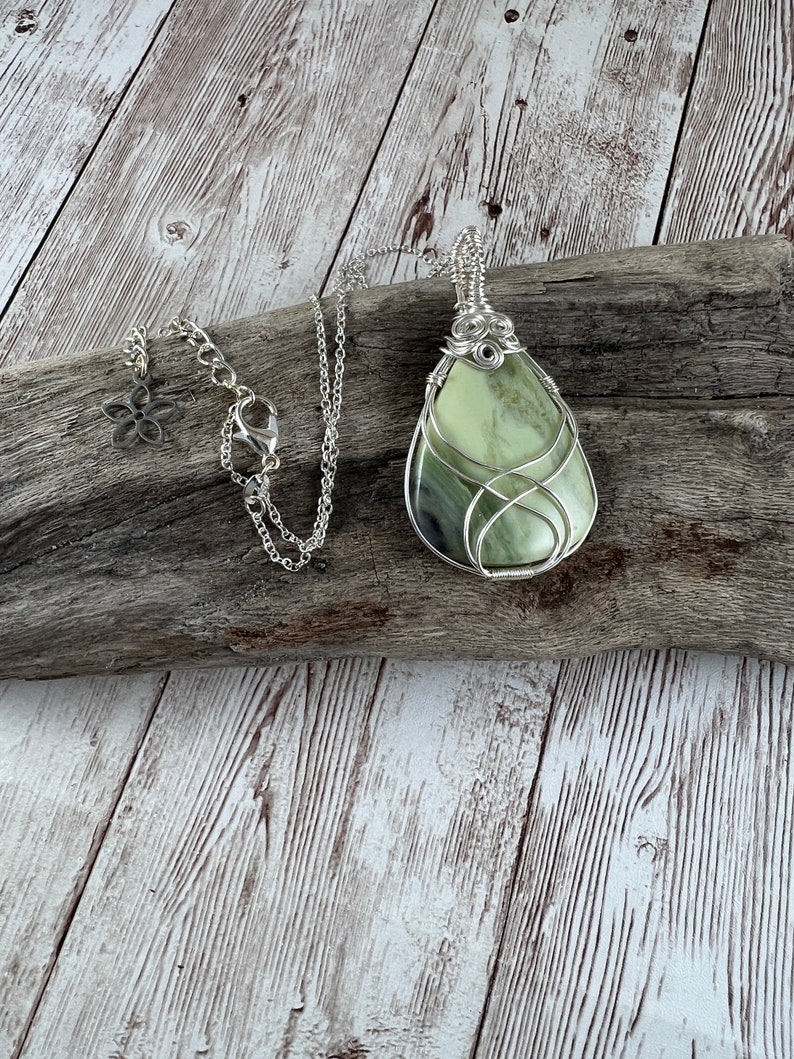 Wire Wrapped Green Serpentine Necklace, NewJade Necklace, Green Gemstone image 8