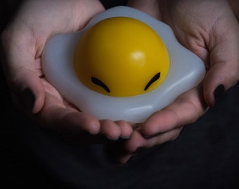 Egg Yolky Slime-  Slime Rancher 2