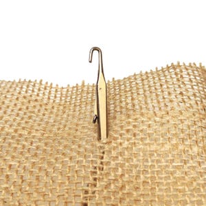 End of stainless steel latch hook rug making tool