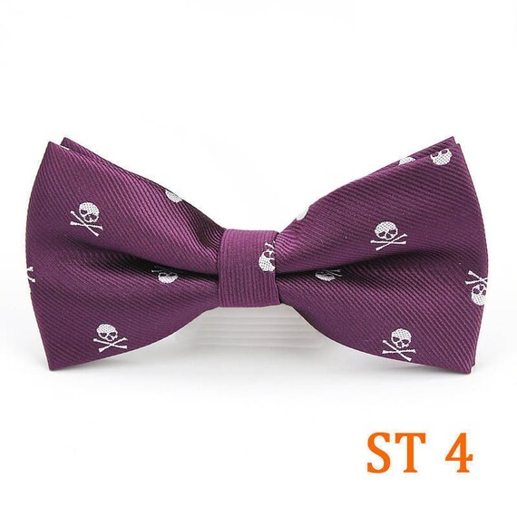 Black Skull Bow Tie,Mens Skull Bow tie,Personalized Wedding Skull Tie,Mens Grooming,Mens Knit Bow Tie,Bowtie for Party,Christmas Gift