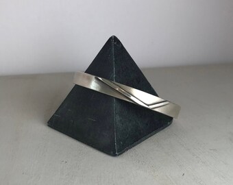 Pulsera artesanal de plata de ley