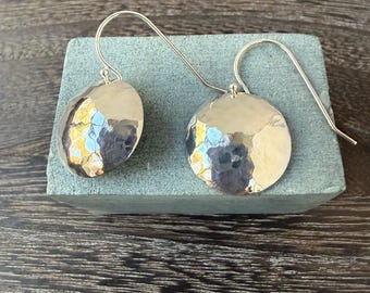 Pendientes de plata de ley martillada, disco de 3/4"