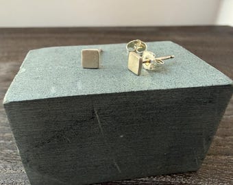 Pendientes cuadrados de plata de ley, 4 mm, hechos a mano