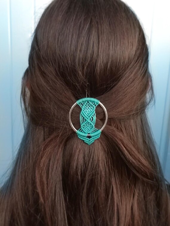 TRAMA - Macrame pin