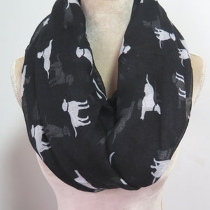 Black Labrador Retriever Dog Print Infinity / Long Women&#39;s Scarf Gift Ideas