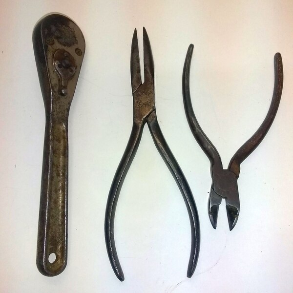 Vintage tools - Herbrand drive rachet, Bell System pliers & wire strippers