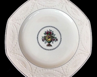Vintage Copeland Spode Chaplet Dinner Plate Classical Urn Embossed Border U22