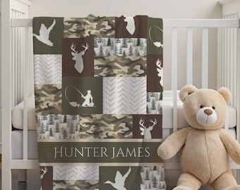 Personalisierte Babydecke aus Minky-Stoff, Kinderzimmerdeko im Waldmotiv