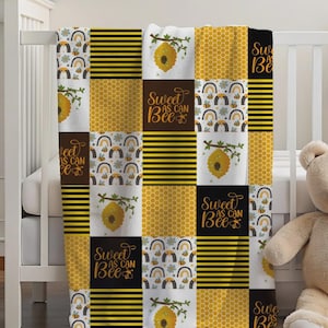Sweet as can Biene Baby Decke in gelb und schwarz, Baby Mädchen Bienen Decke, Minky Decke, Hummel Kinderzimmer, Honig Bienen Decke mit Regenbögen
