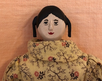 7 Gables doll in period clothes - Yellow gown