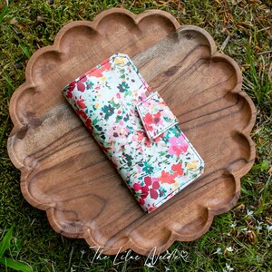 Tarjetero plegable alto con vinilo floral, 10 ranuras para tarjetas, billetera delgada y larga para mujer