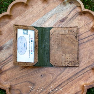 Cartera fina plegable de corcho - Verde almendra y oliva / Cartera vegana y ecológica para hombre / Regalo para él / Ligera y duradera