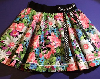 Girls floral circle skirt, size 5/6