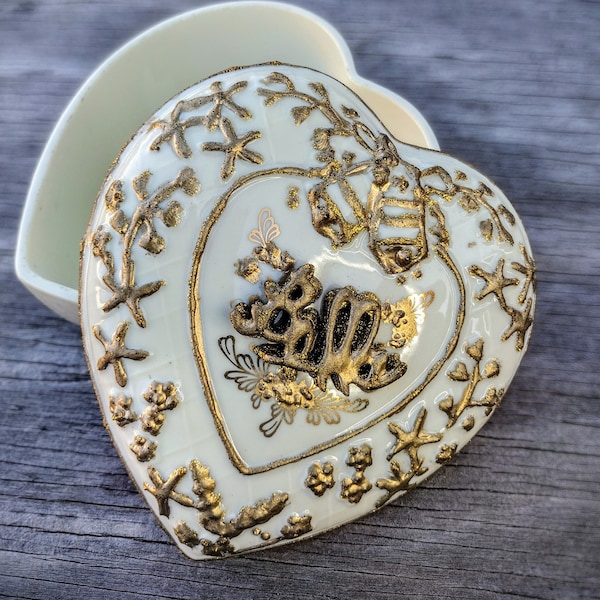 Vintage Lenox Heart Porcelain Gold Trimmed Trinket Box Jewelry Knick-knack Holder Wedding Bridal ValentineDay Gift For Her Collectible Bella
